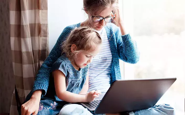 Aide à la garde d’enfants pour parent isolé (Agepi) au chômage